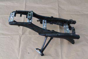 SUZUKI GSXRE 600 SUBFRAME